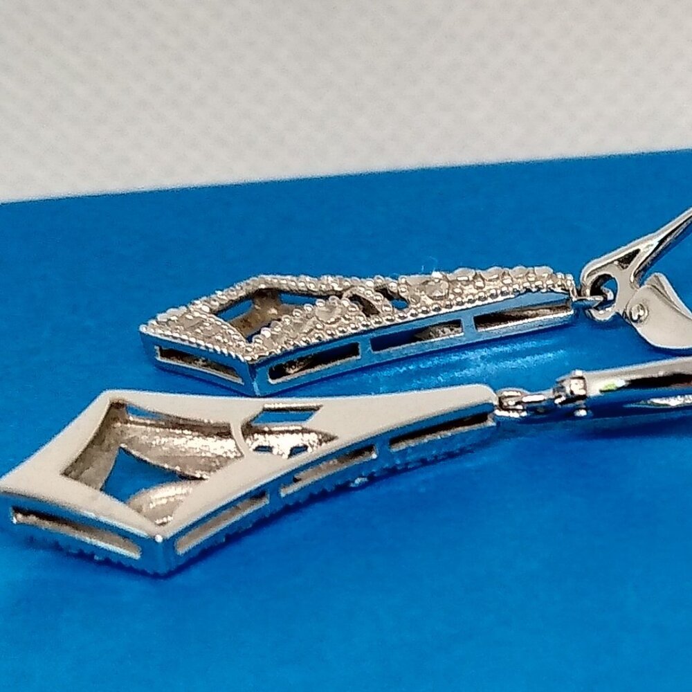 Solid 14k  white gold earrings - Picture 5 of 10